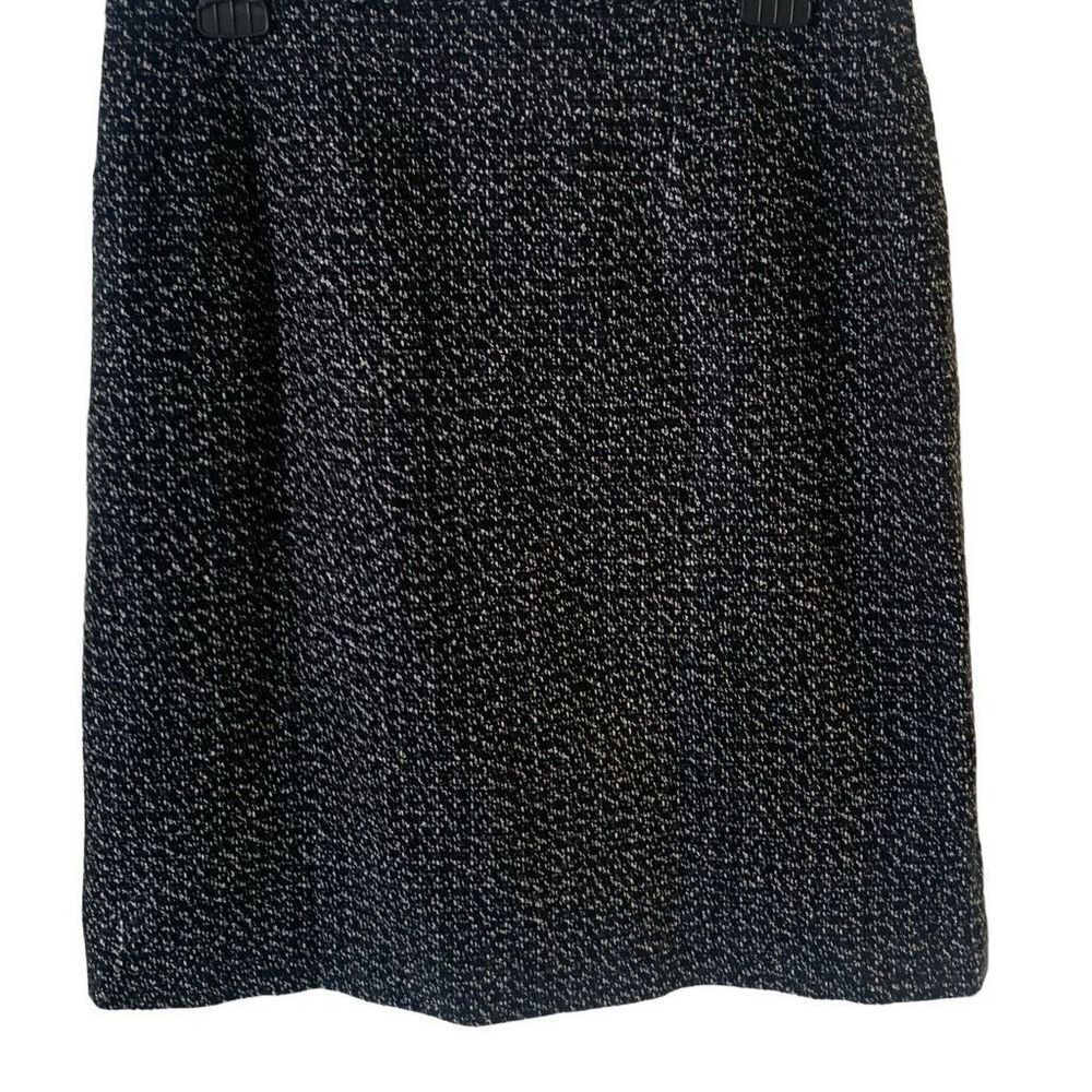 Pre Owned Women’s J G Hook Skirt SZ 12 Classic Black and White Mini Functional